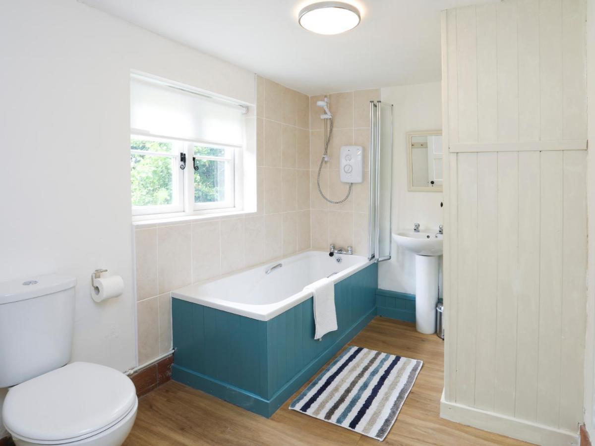 Ffrwd Cottage Bodorgan Luaran gambar